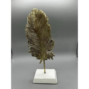 Gold Metal Feathers Leaves on Wood Base Bookcase Office Decor Feather